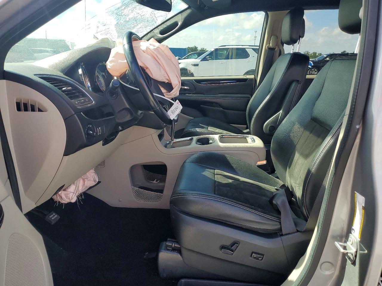 Dodge Caravan Sxt