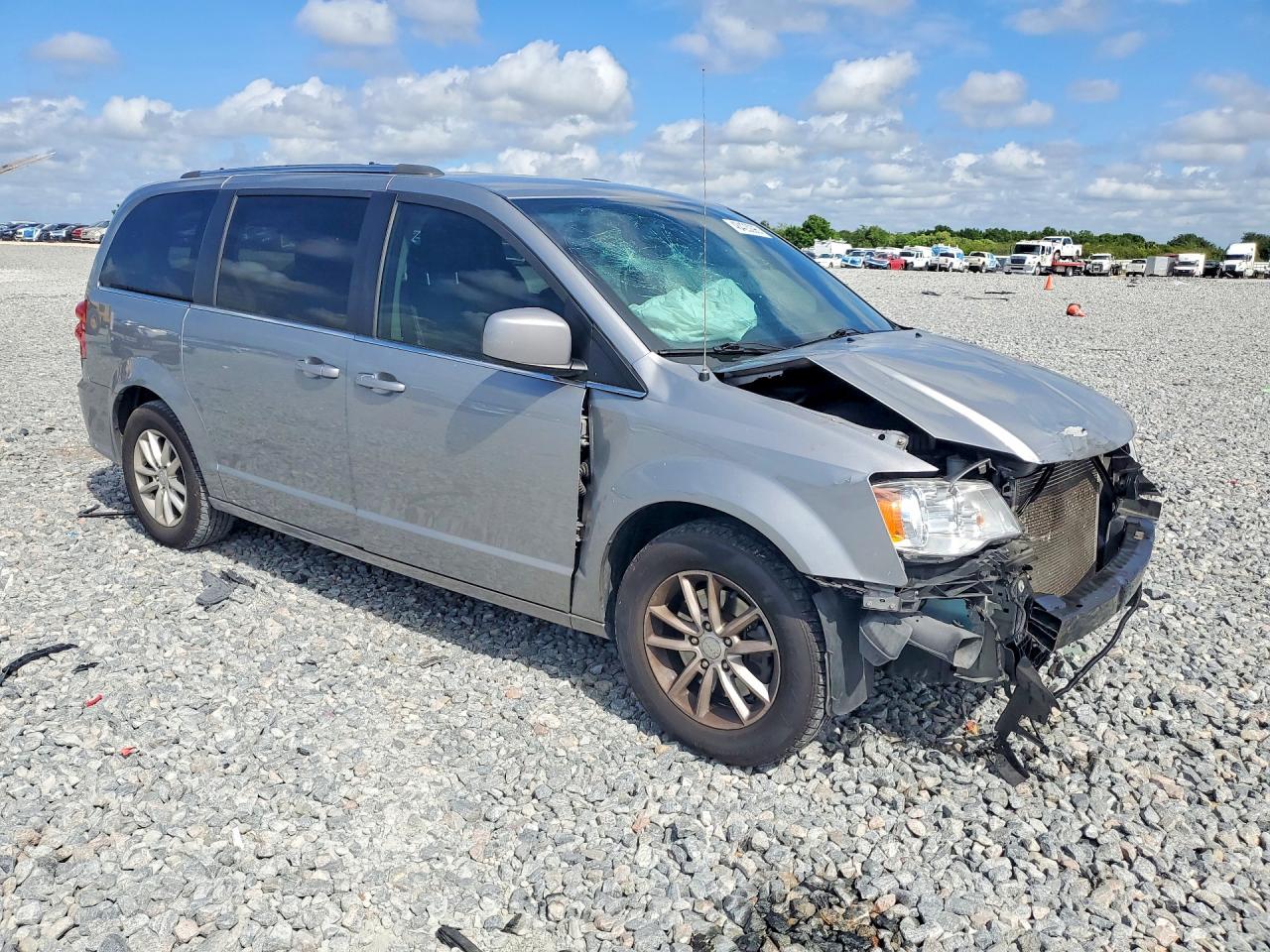 Dodge Caravan Sxt