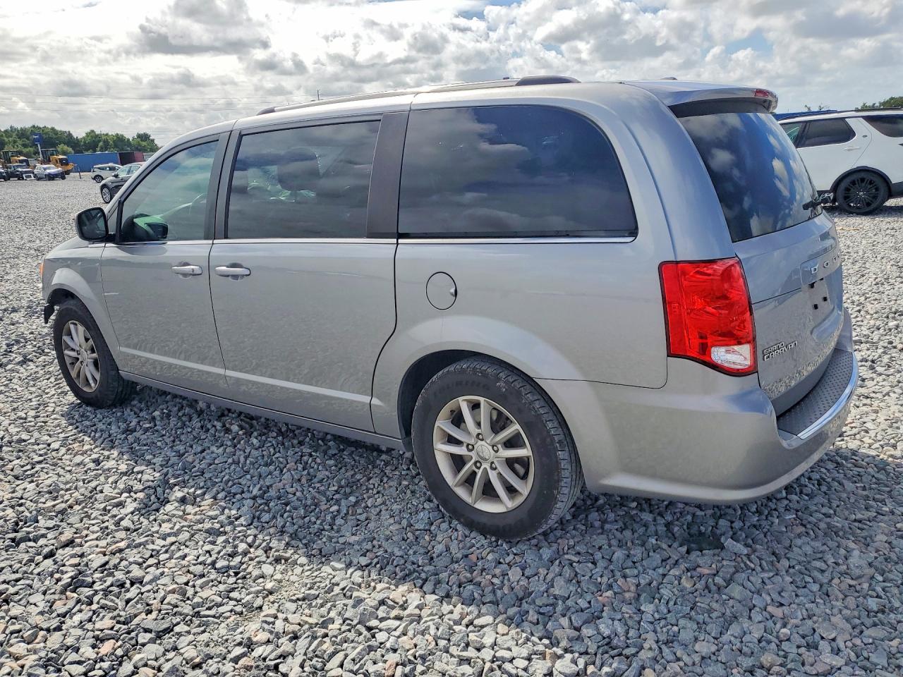 Dodge Caravan Sxt