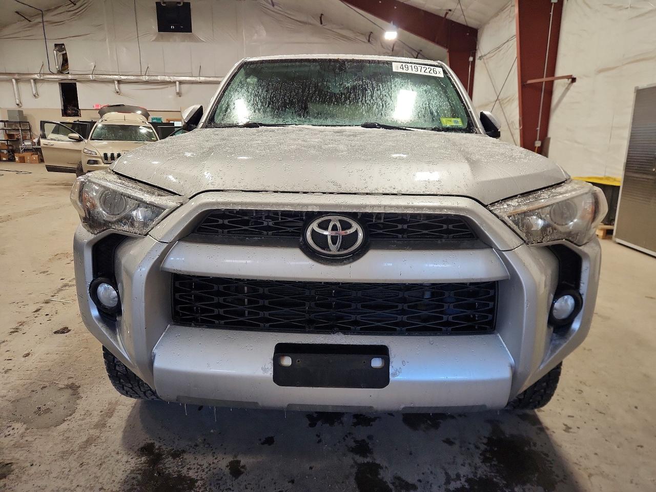 Toyota 4Runner Sr5