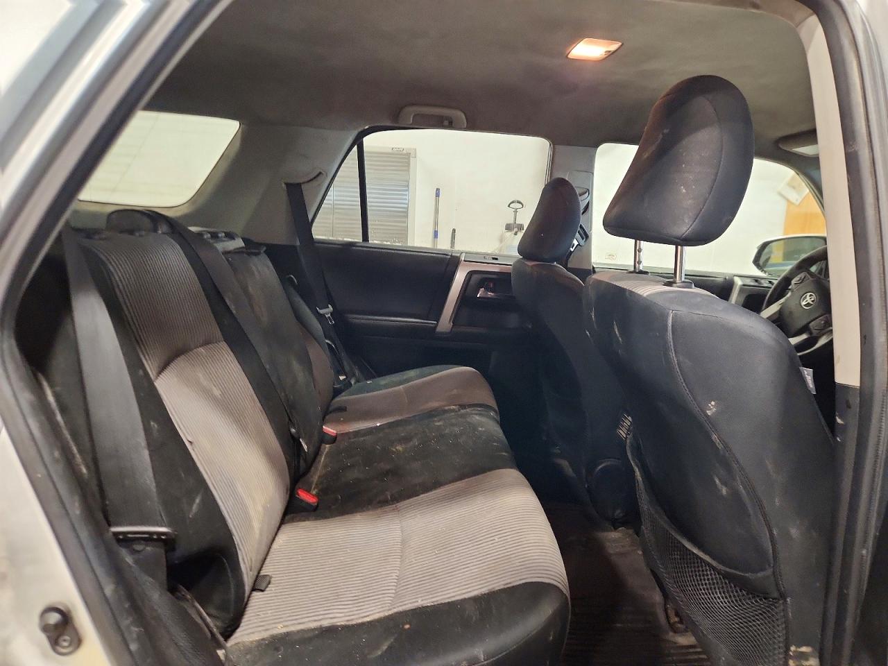 Toyota 4Runner Sr5