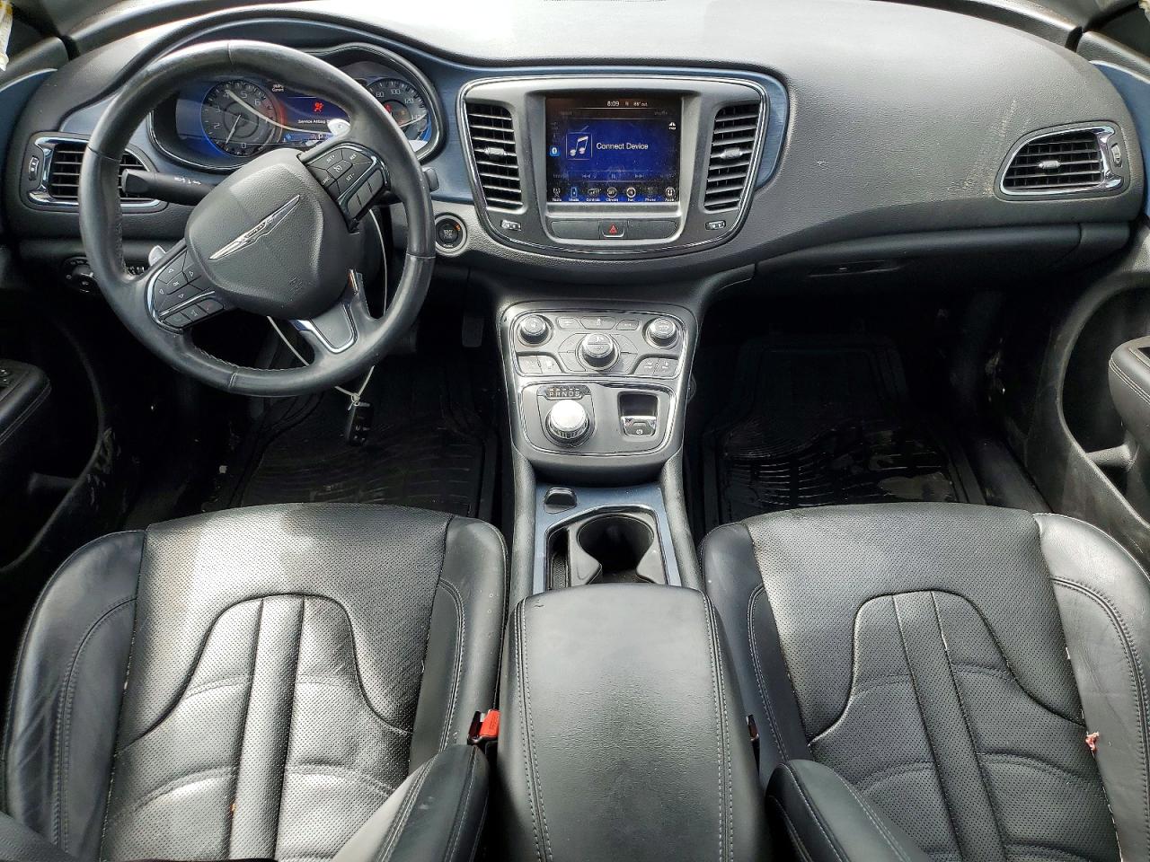 Chrysler 200