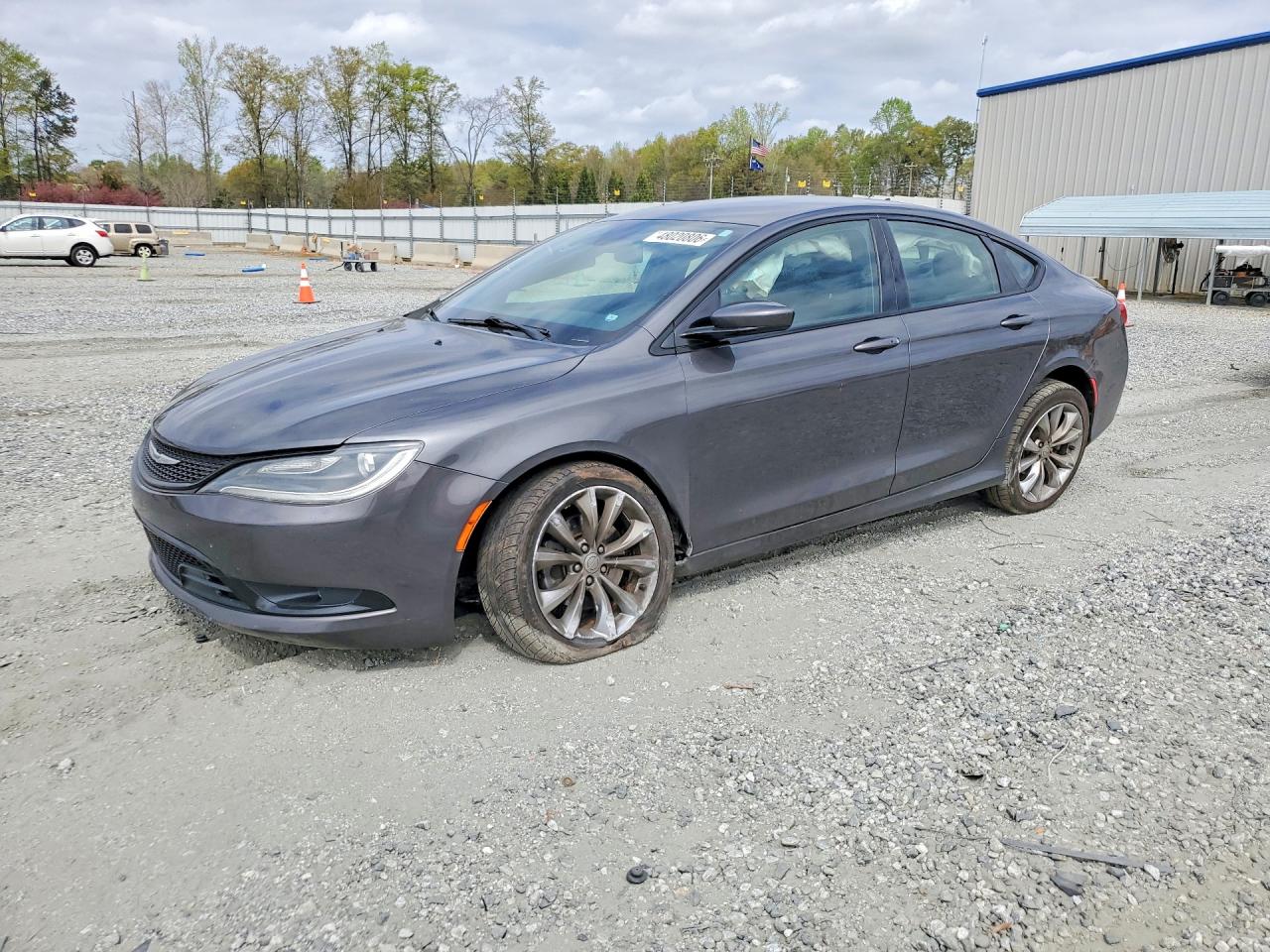 Salvage Chrysler 200 Image