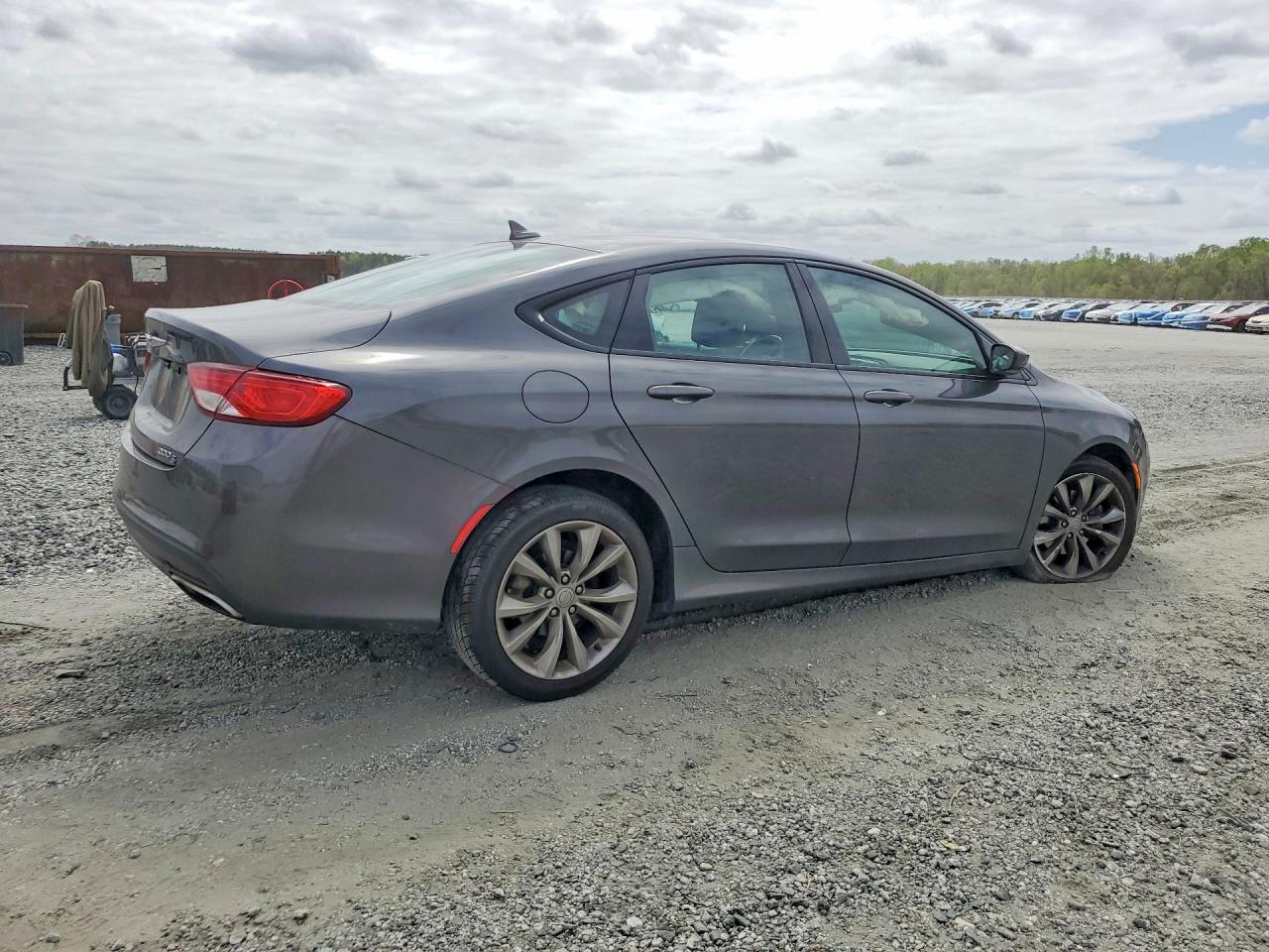 Chrysler 200