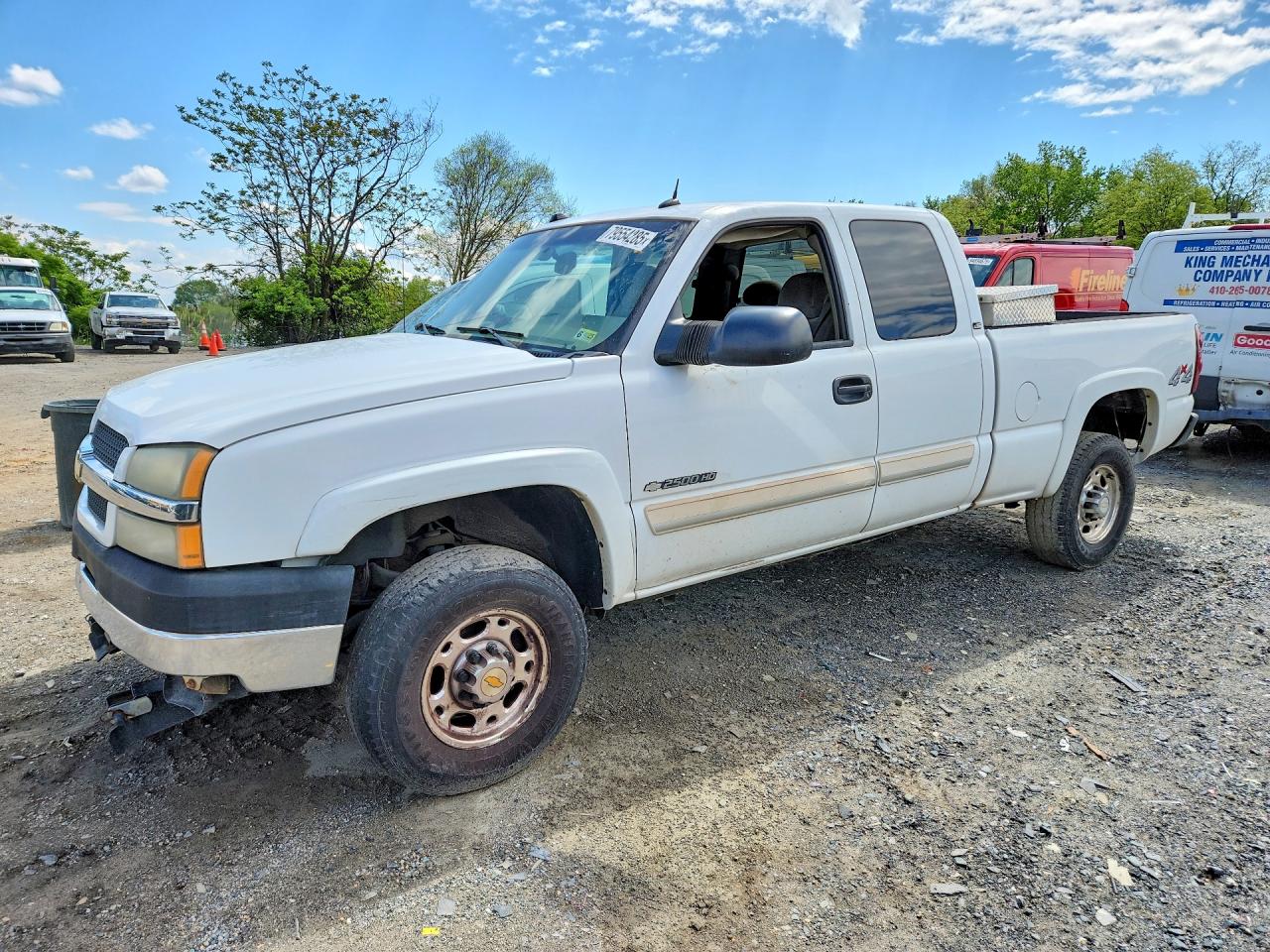 Salvage Chevrolet Silverado Image