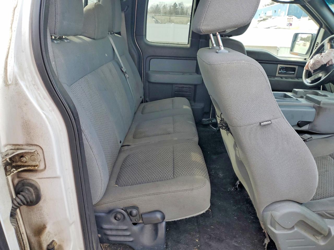Ford F-150 Super Cab