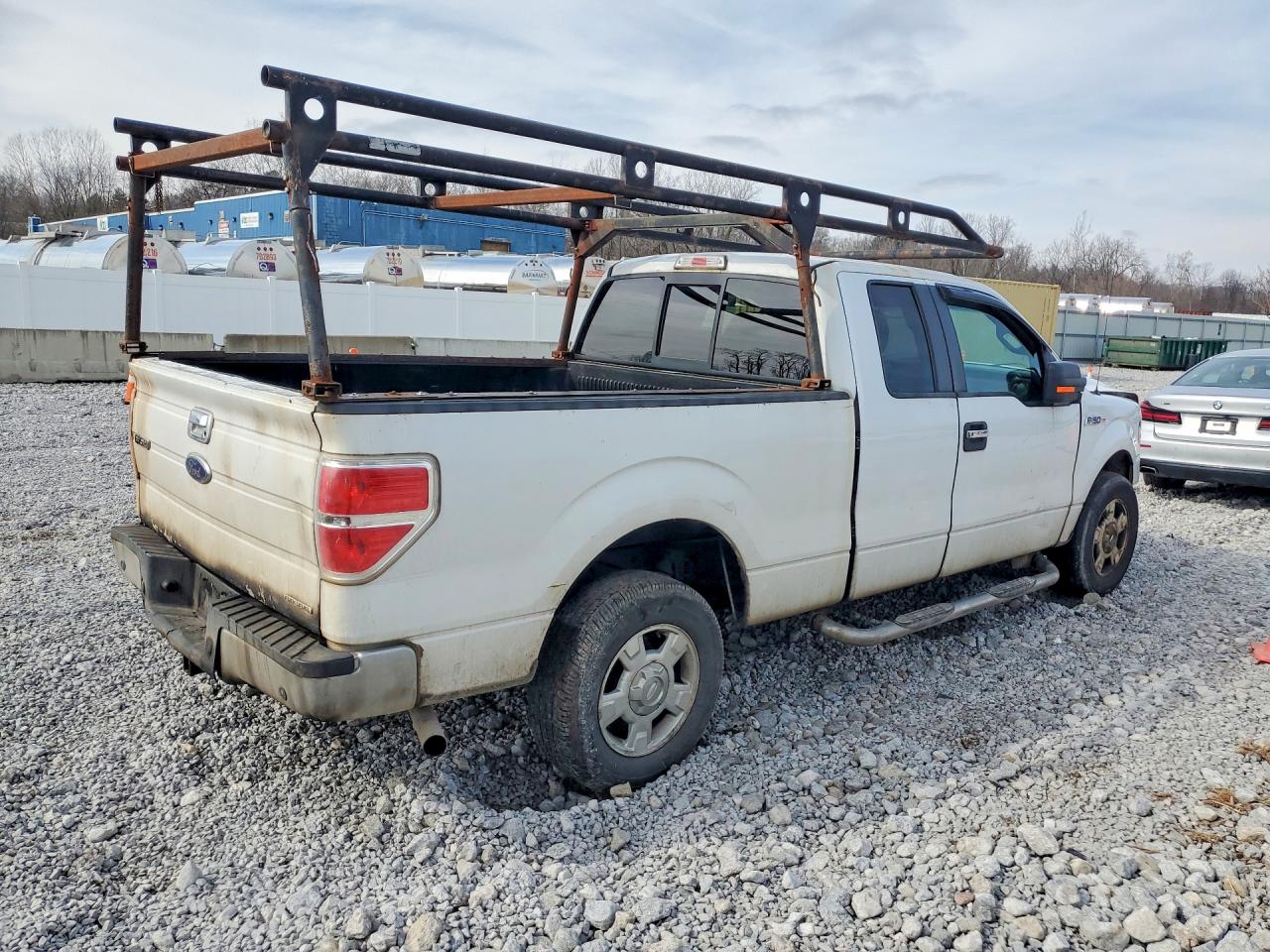 Ford F-150 Super Cab