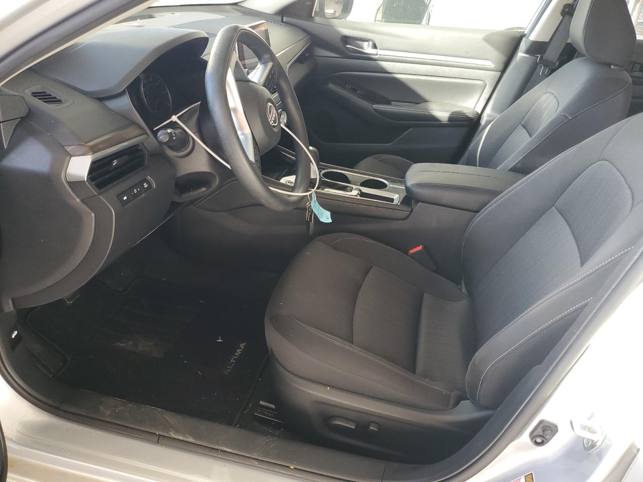 Nissan Altima Sv