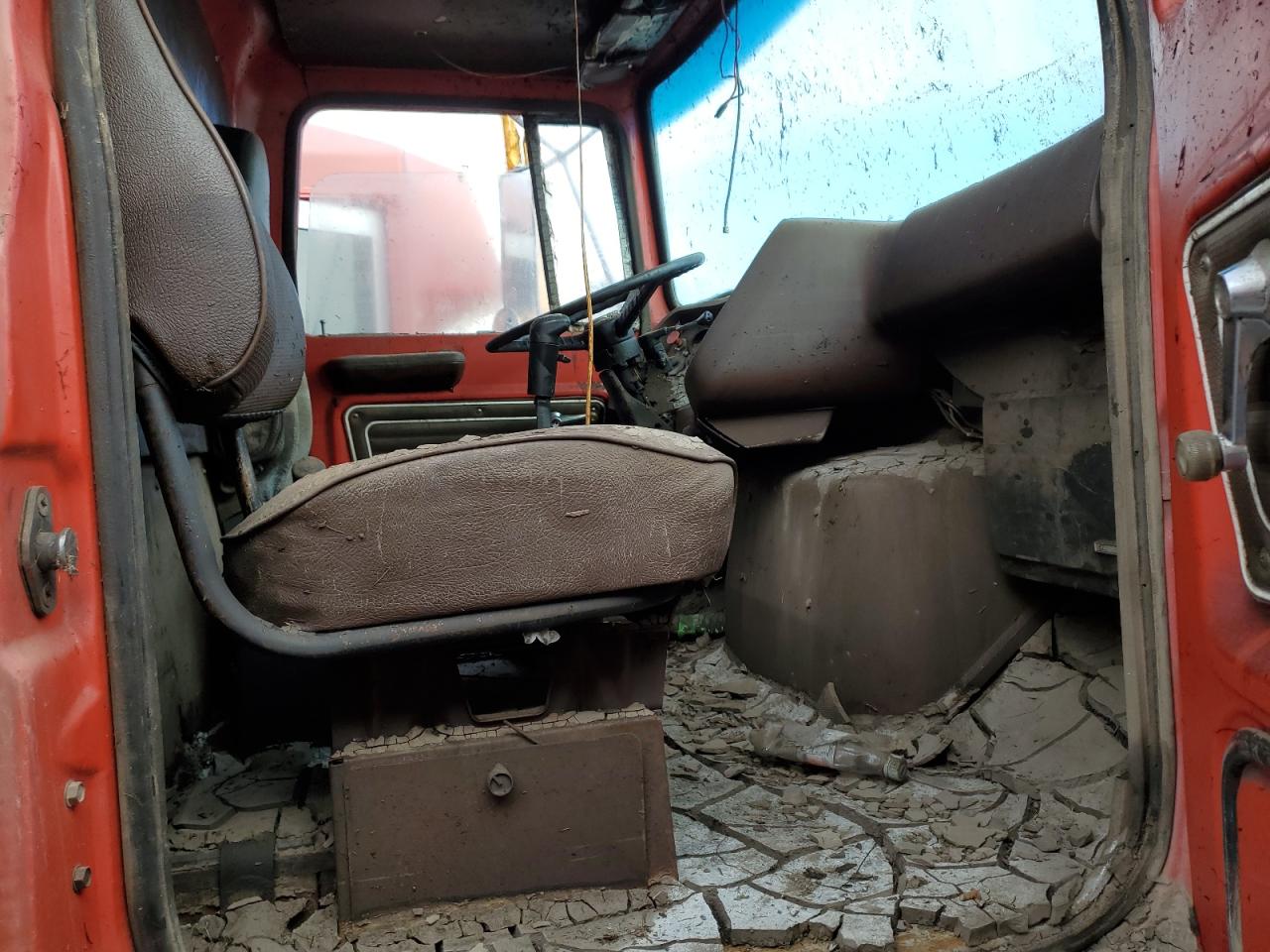 Ford 9000