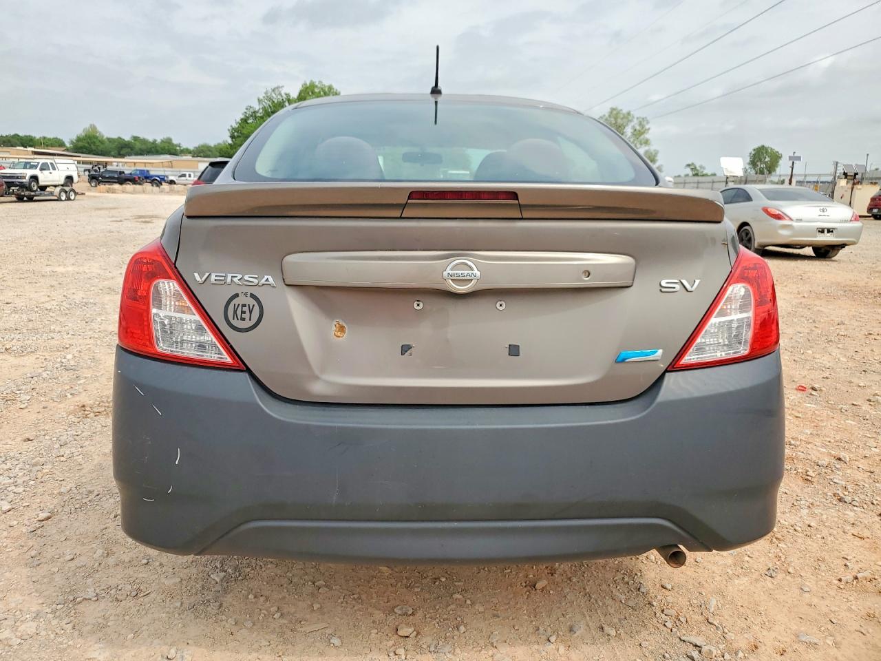 Nissan Versa 1.6 Sv