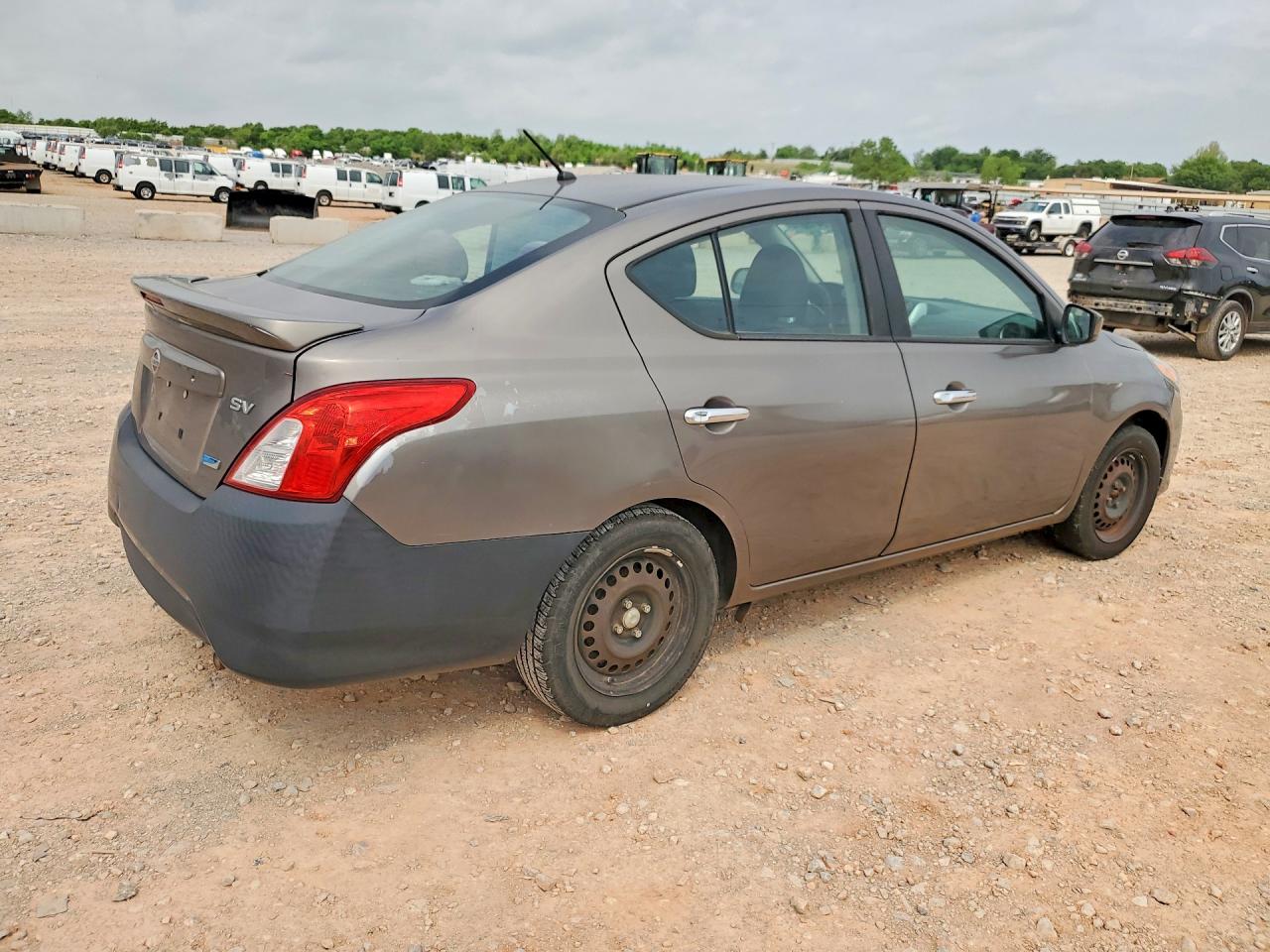 Nissan Versa 1.6 Sv