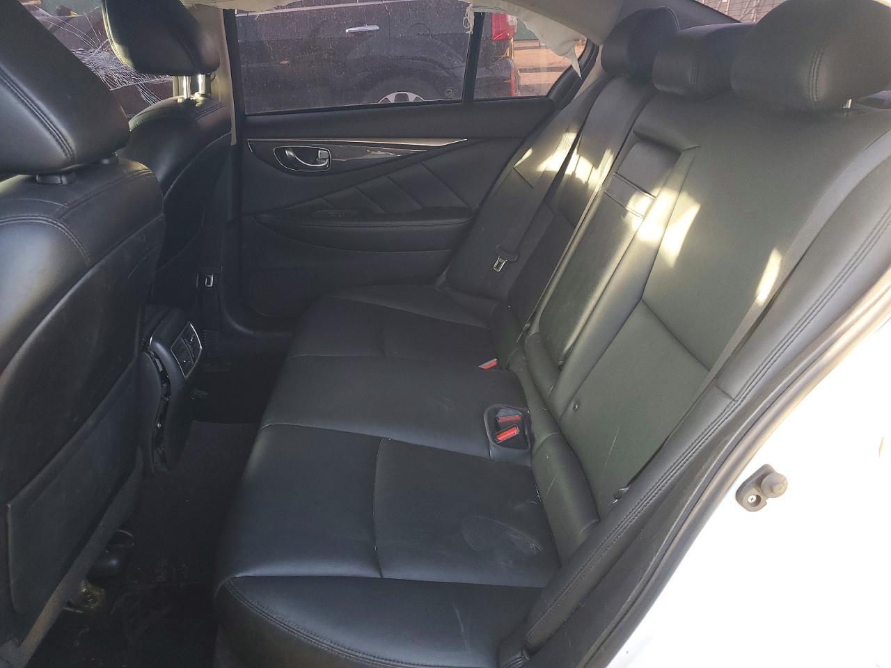 INFINITI Q50 Pure