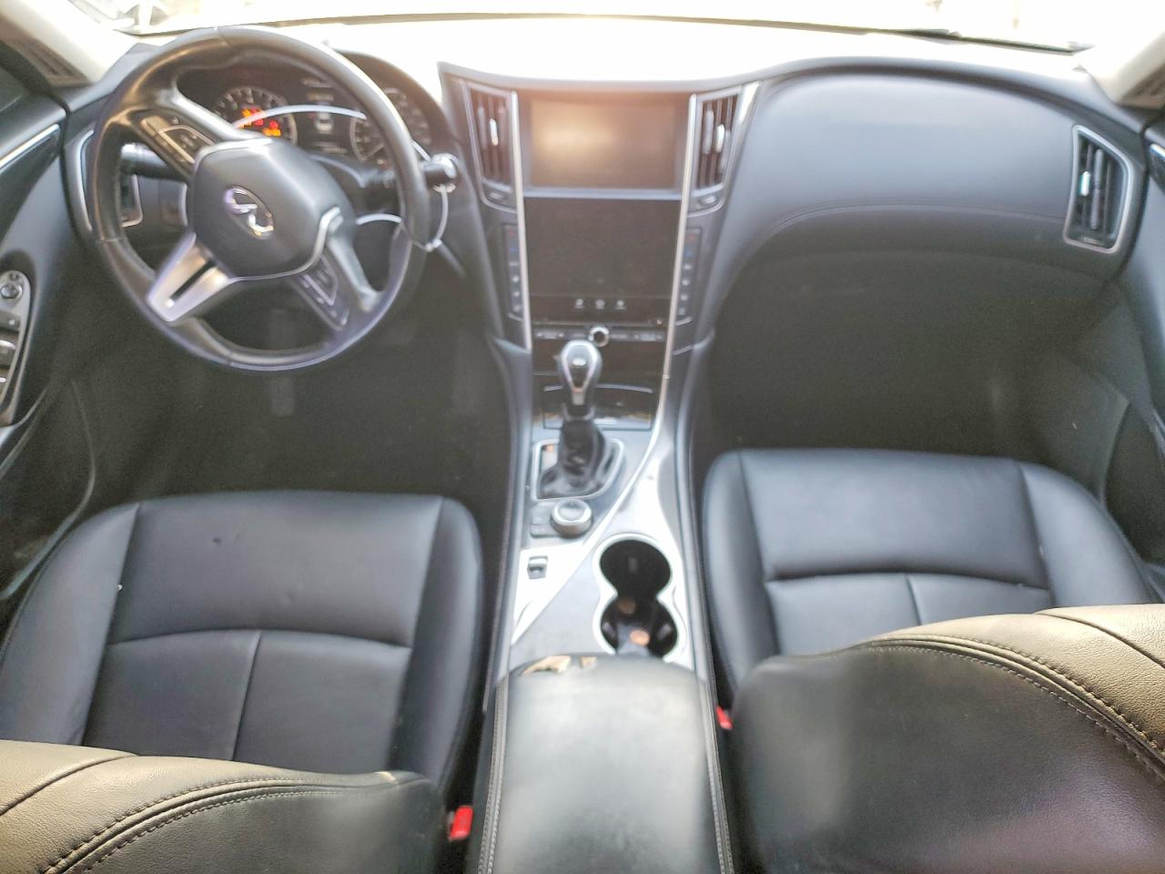 INFINITI Q50 Pure