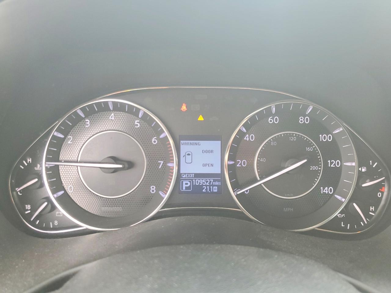 Nissan Armada Sl