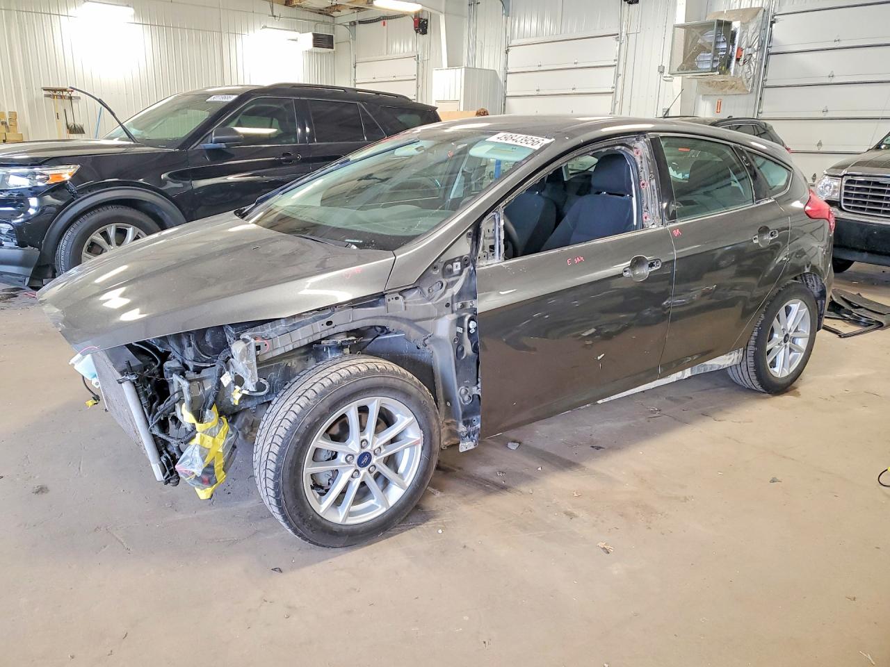 Salvage Ford Focus Image