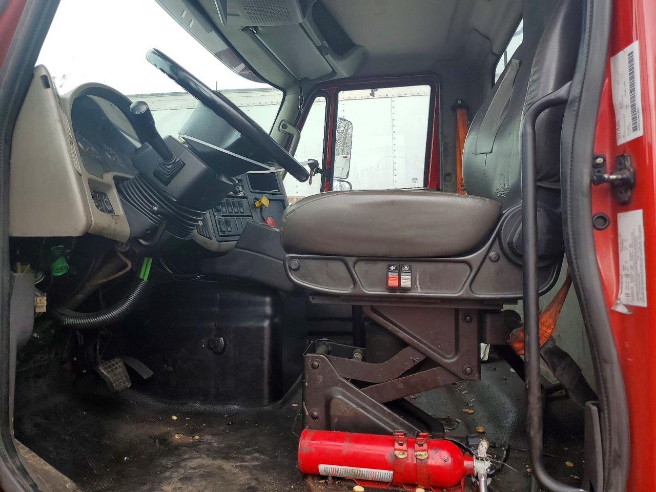 International 8000 8600