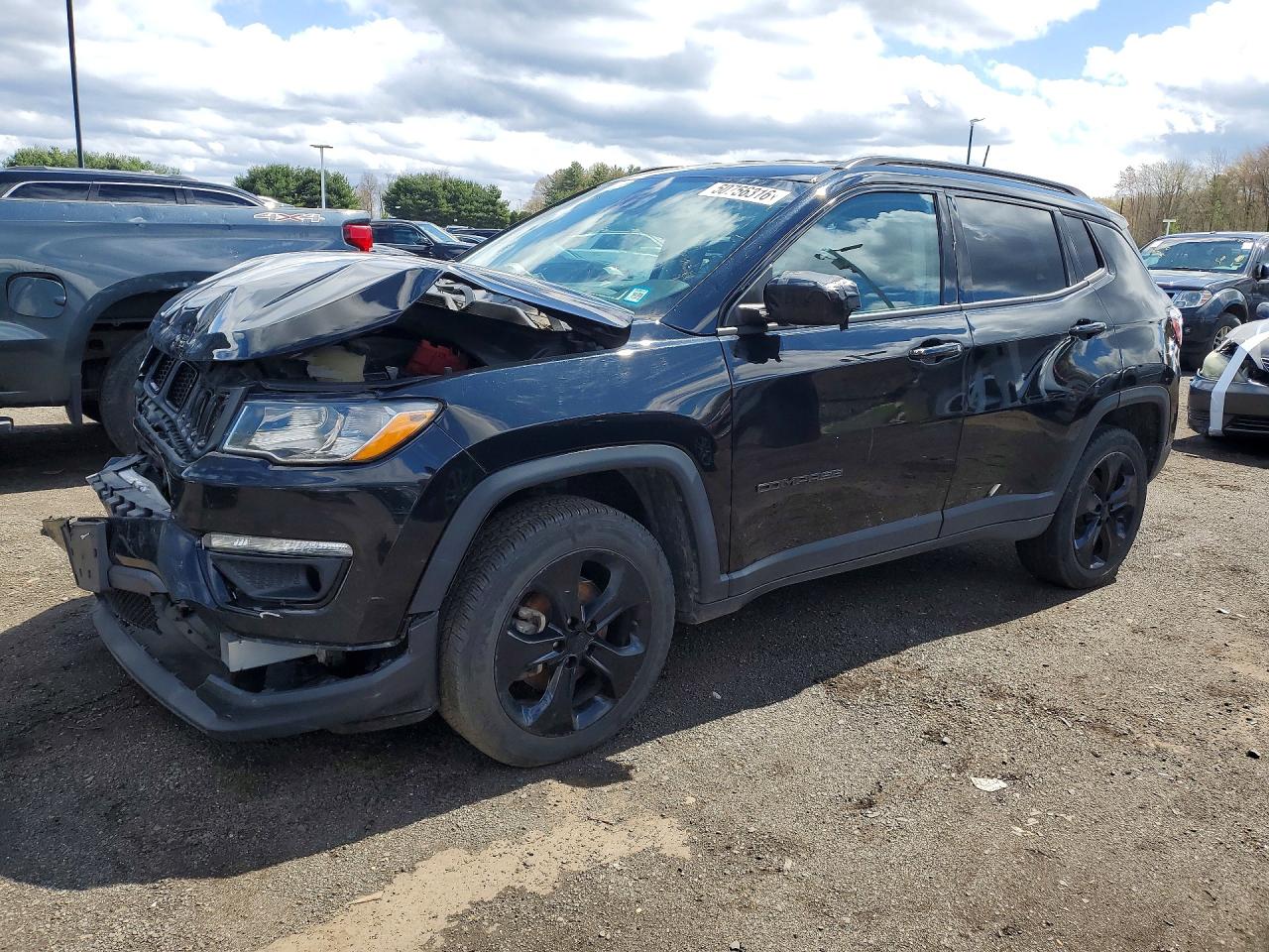 Salvage Jeep Compass Image