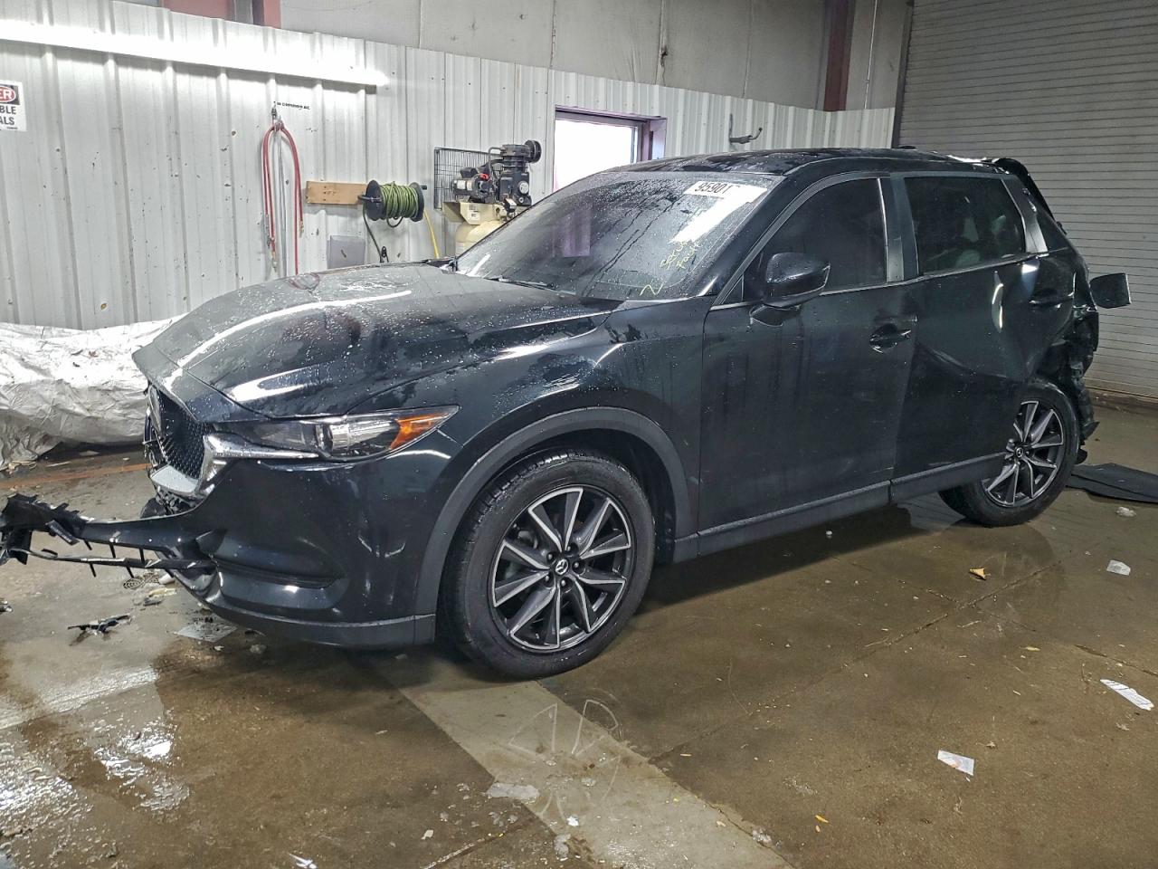 Salvage Mazda Cx Image