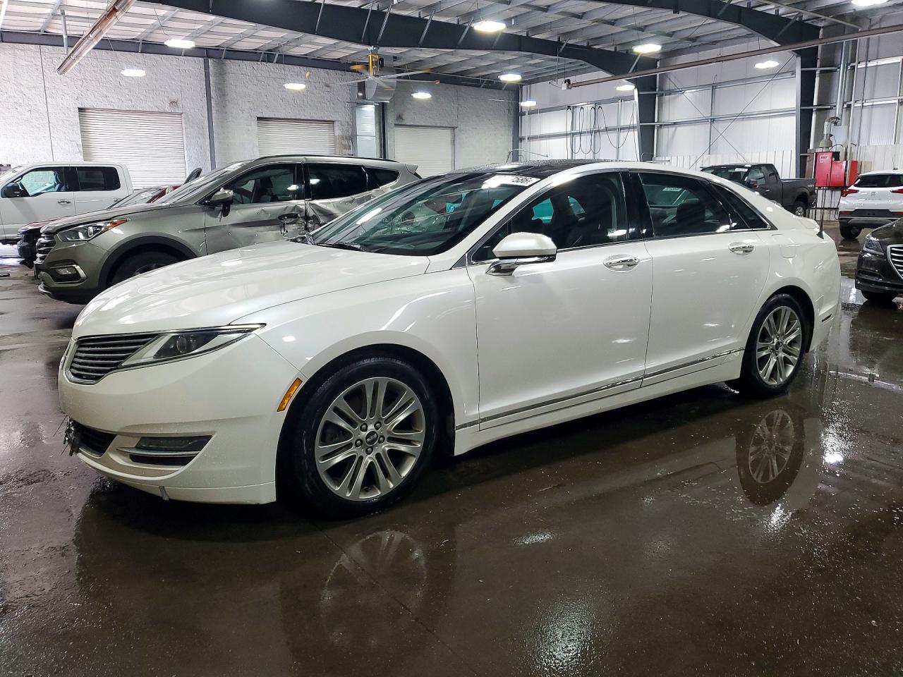 Salvage Lincoln MKZ Image