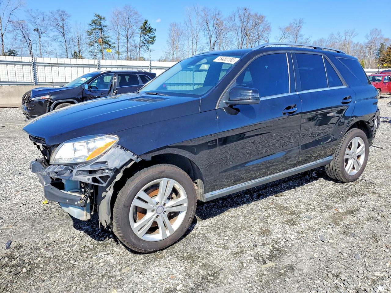 Salvage Mercedes-Benz M-Class Image