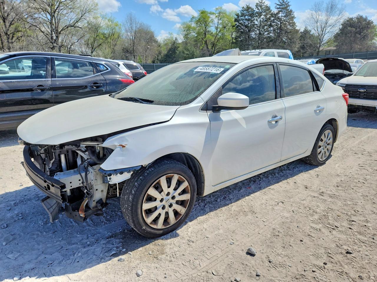 Salvage Nissan Sentra Image