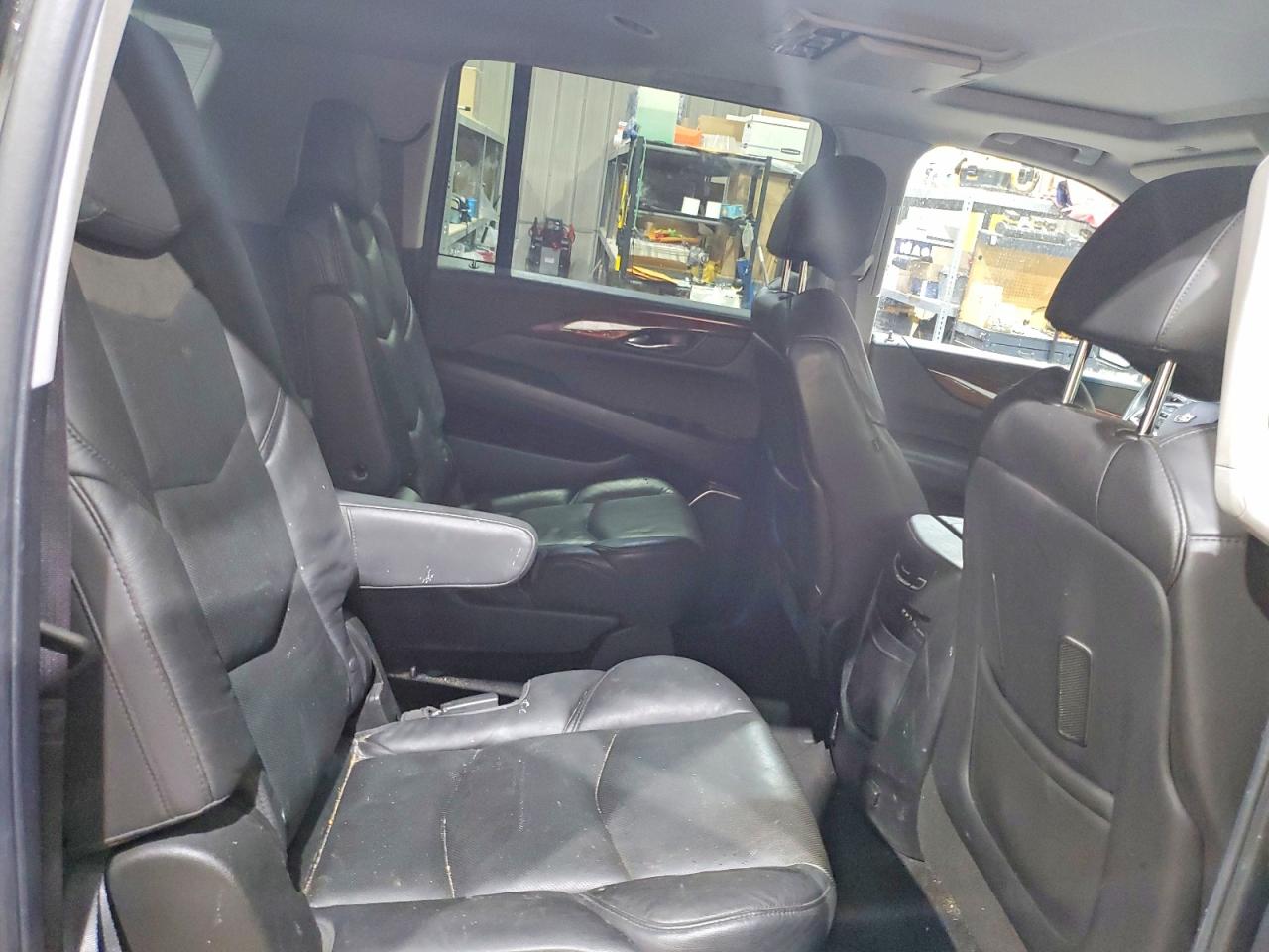 Cadillac Escalade Esv Luxury
