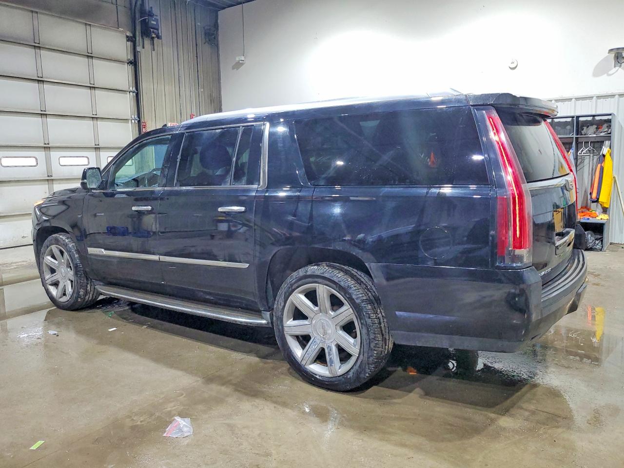 Cadillac Escalade Esv Luxury