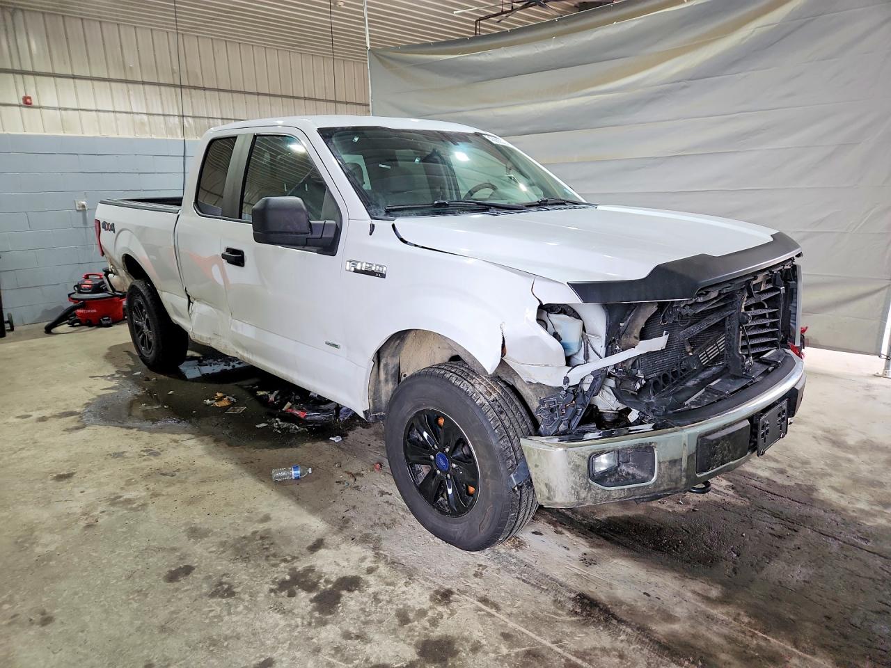 Ford F-150 Super Cab