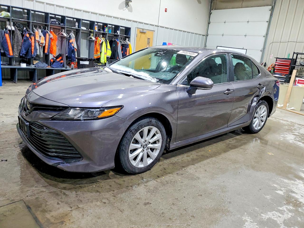 Salvage Toyota Camry Image