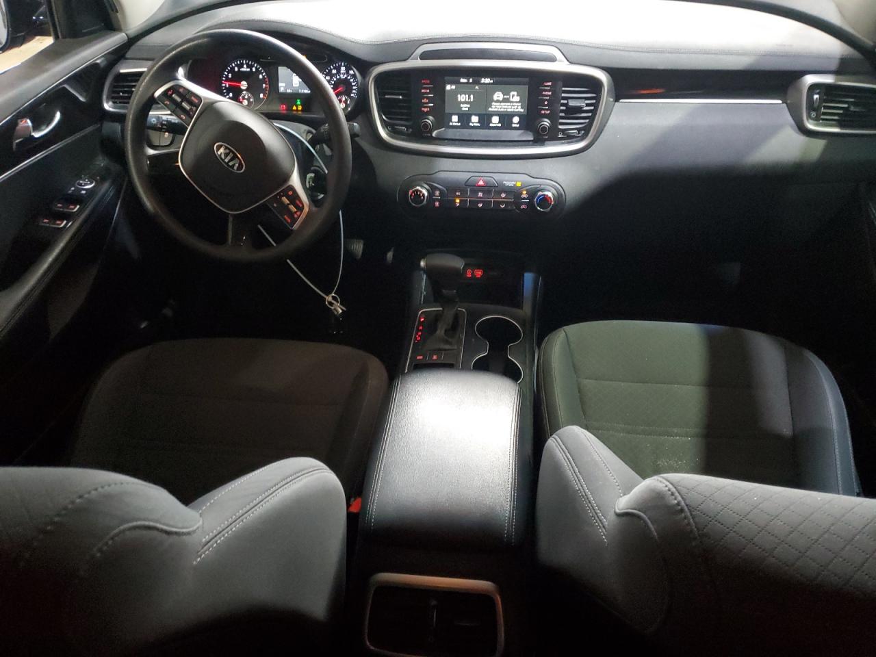 Kia Sorento L