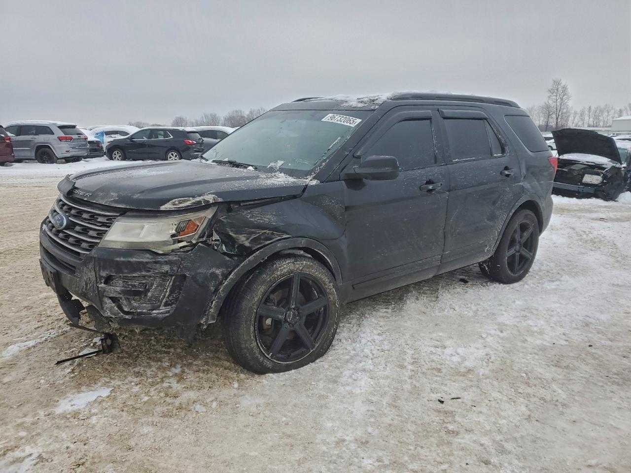 Salvage Ford Explorer Image