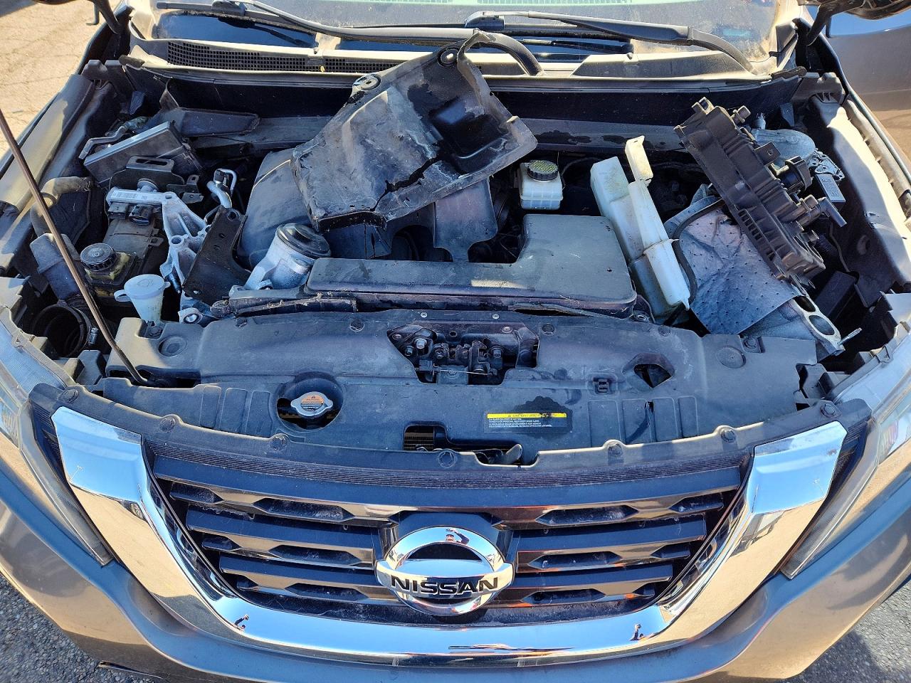 Nissan Pathfinder Sv