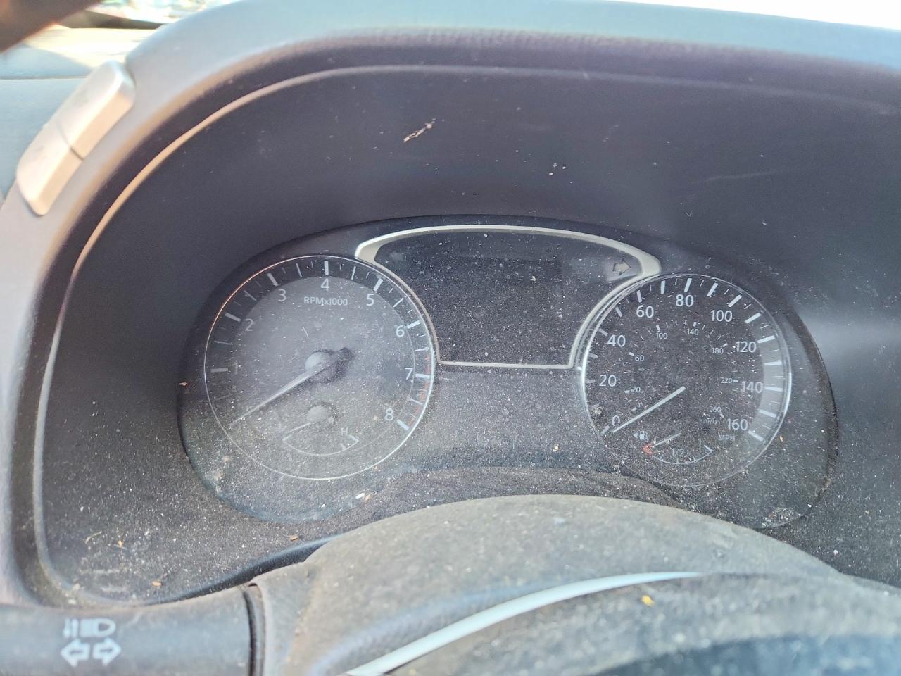 Nissan Pathfinder Sv