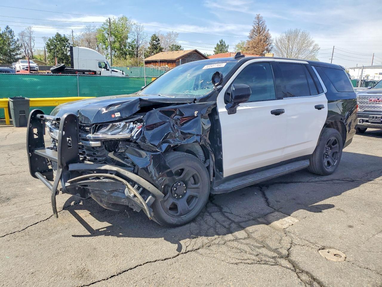 Salvage Chevrolet Tahoe Image