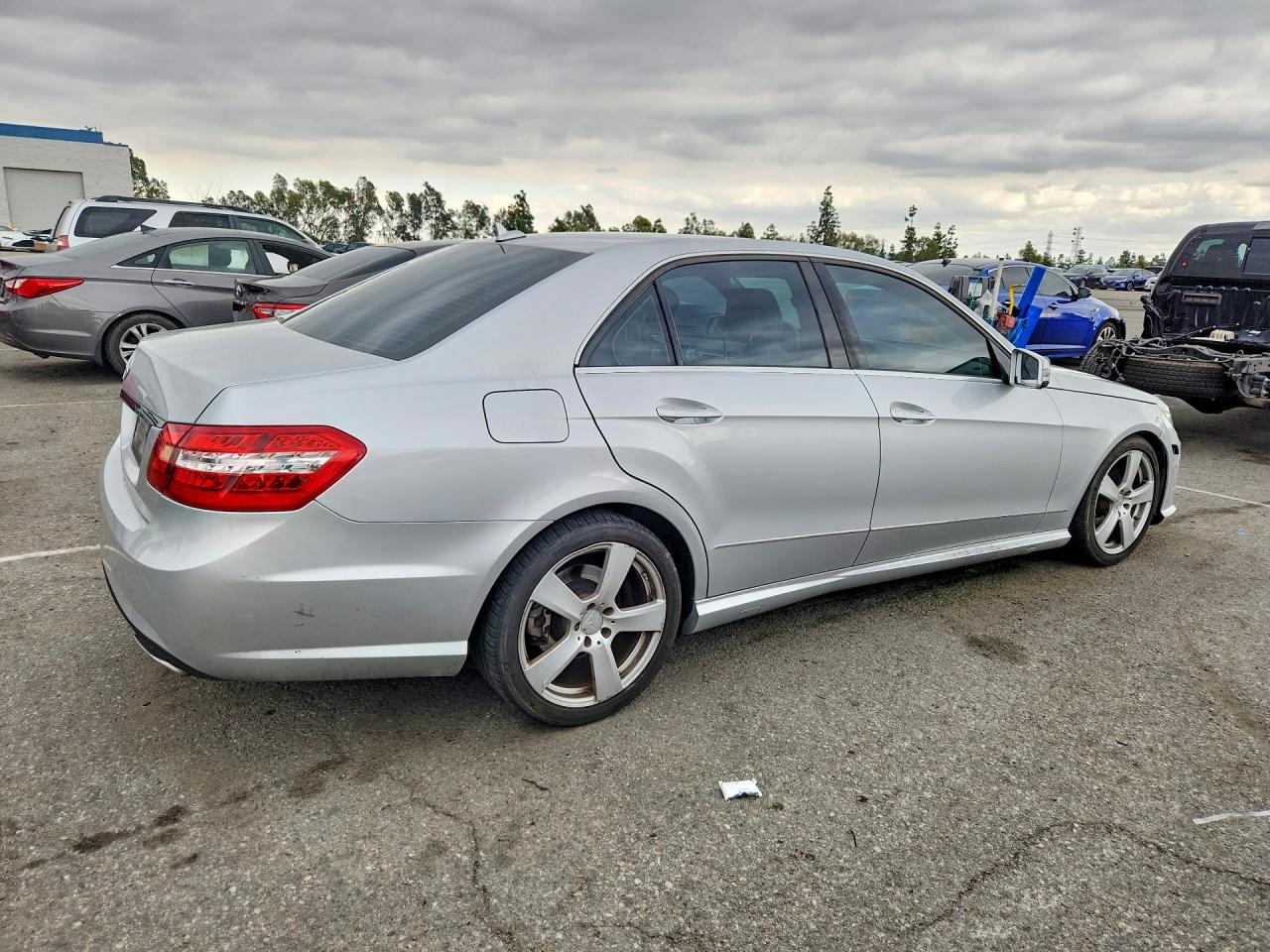 Mercedes-Benz E-Class 350