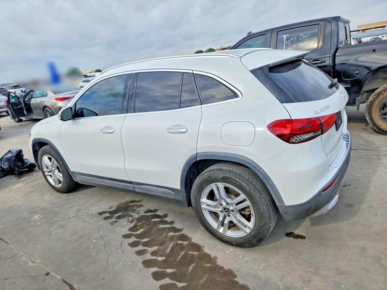 Mercedes-Benz GLA 250