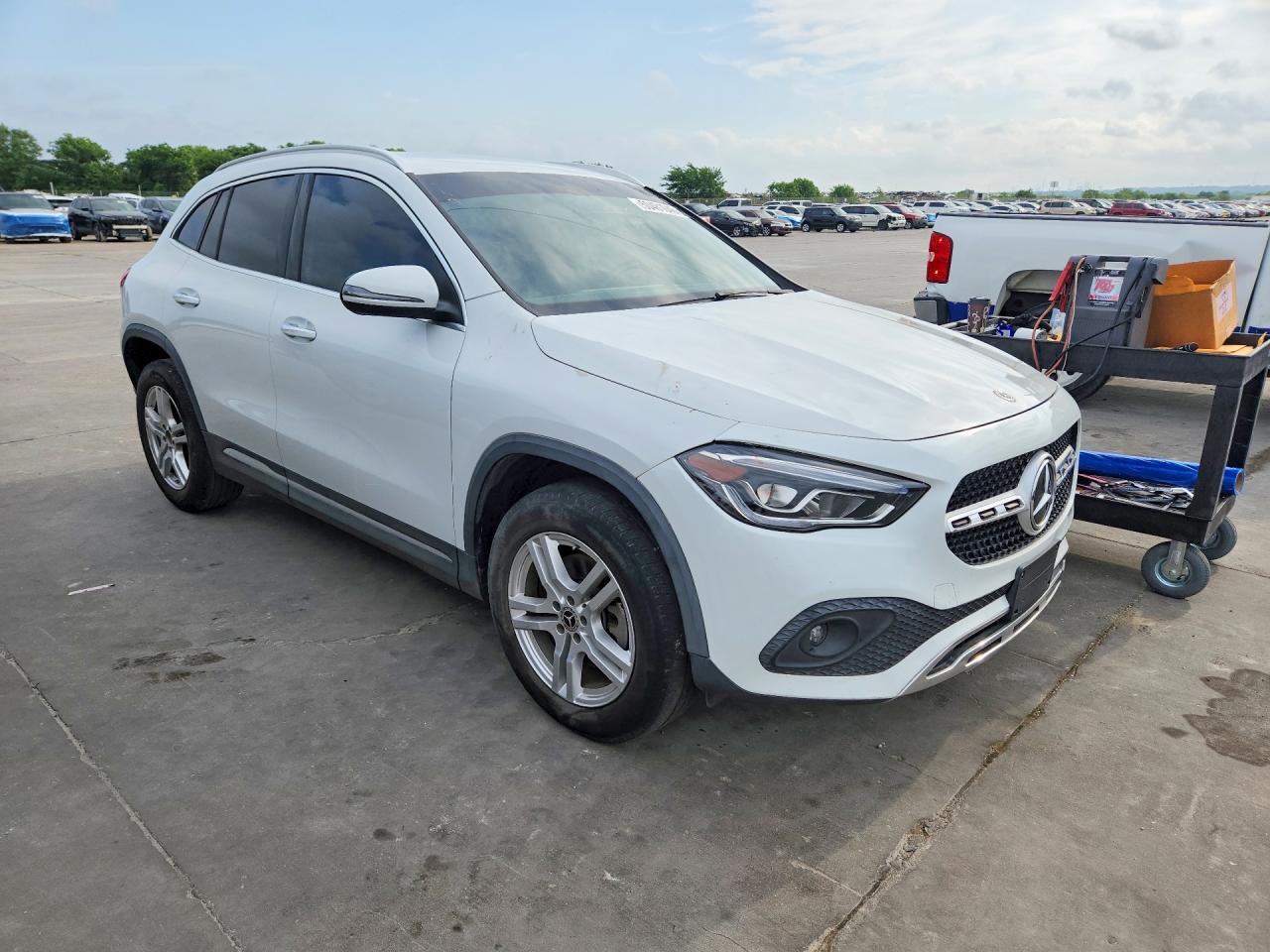 Mercedes-Benz GLA 250