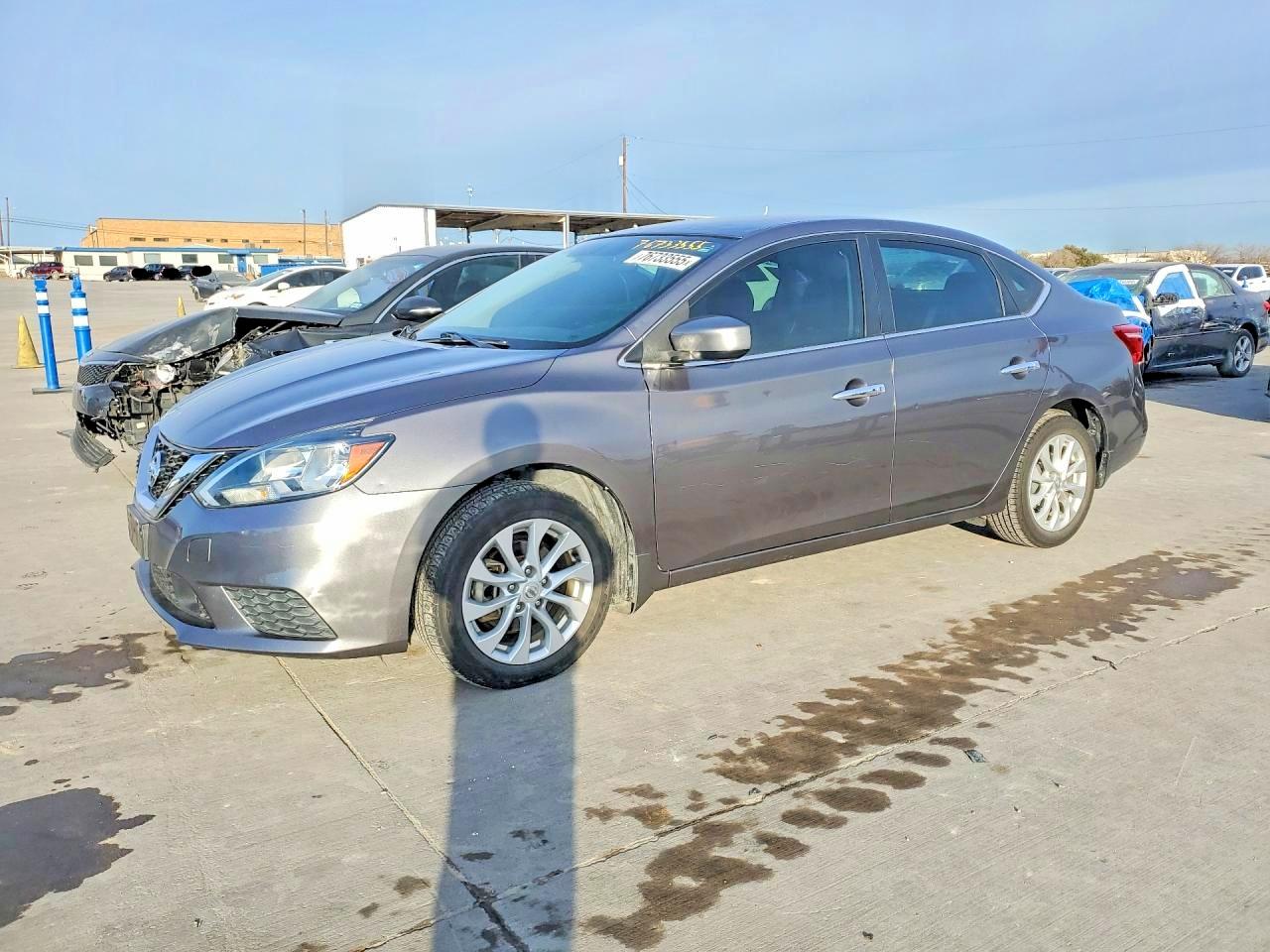 Salvage Nissan Sentra Image