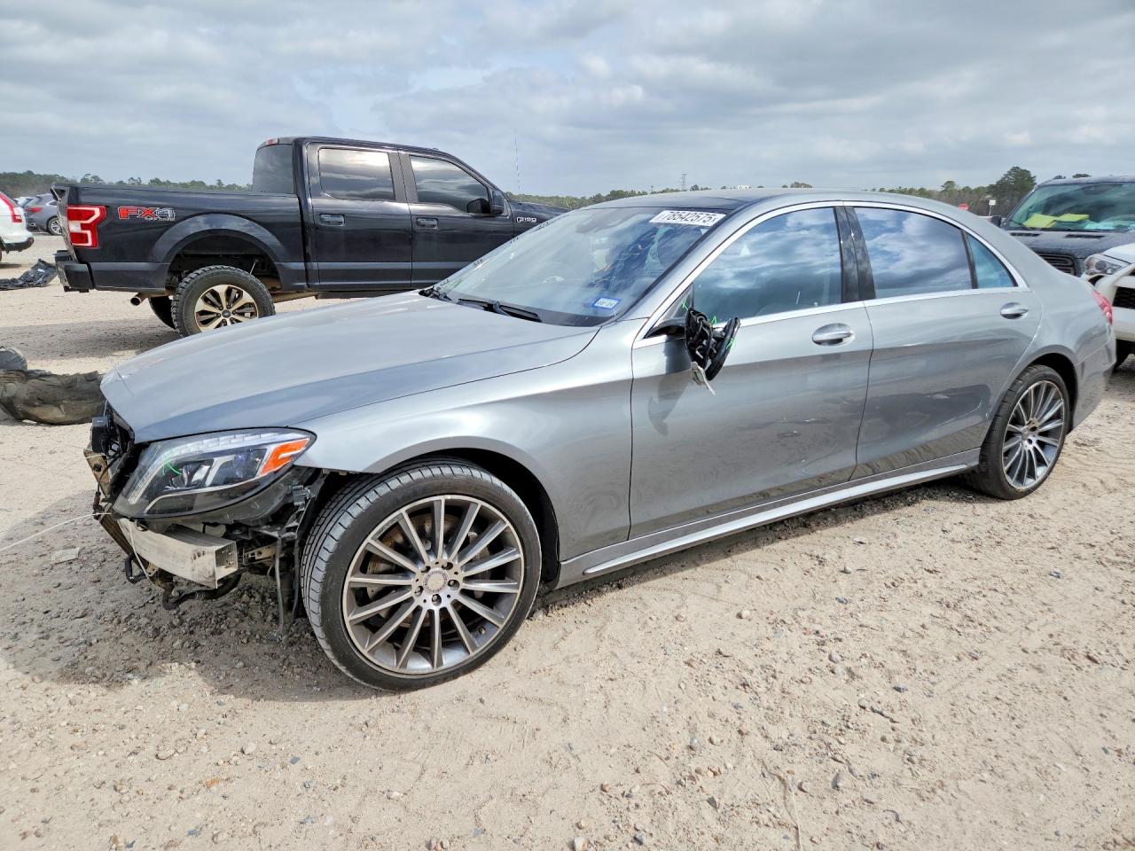 Salvage Mercedes-Benz S-Class Image