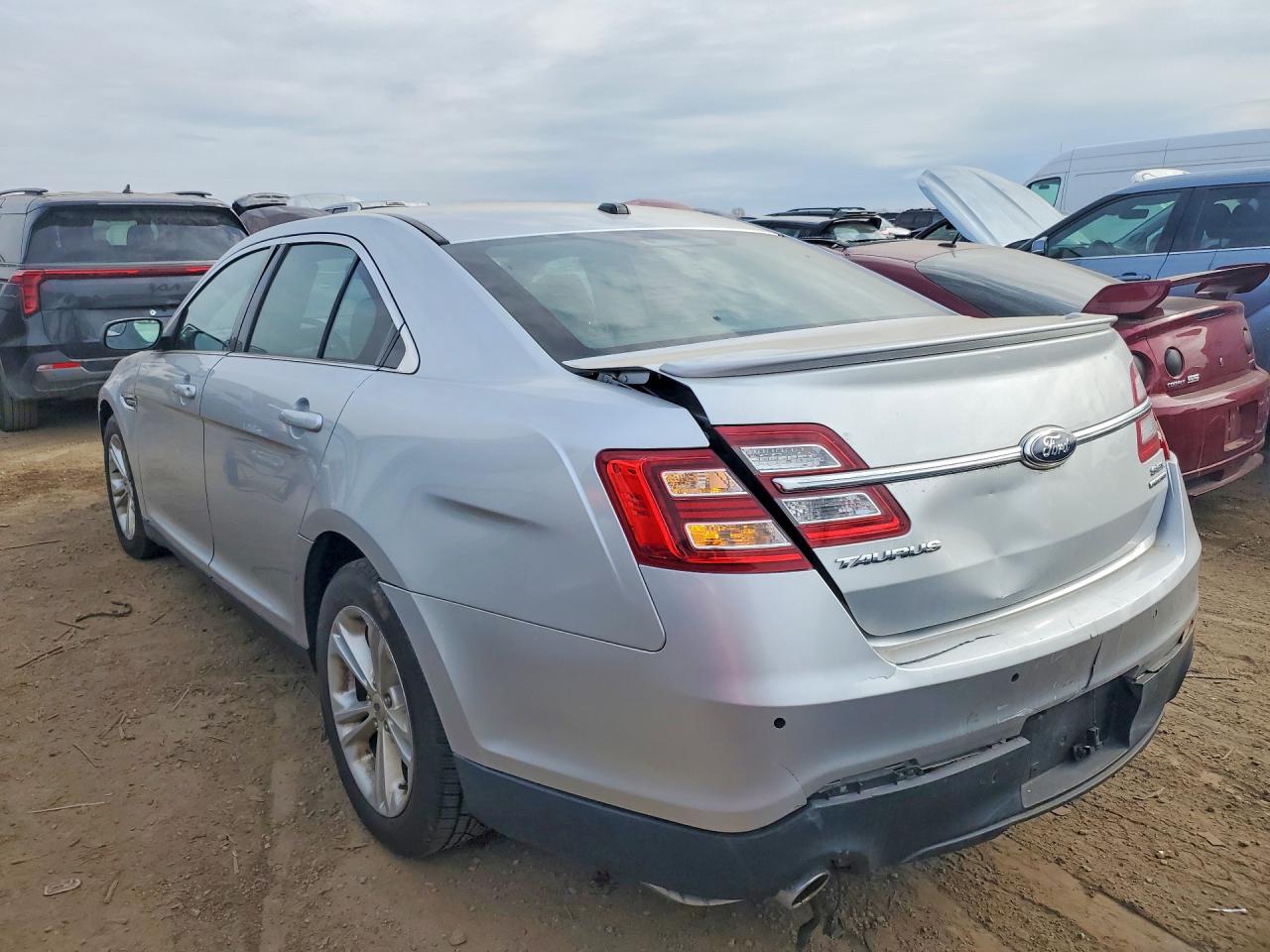 Ford Taurus Sel