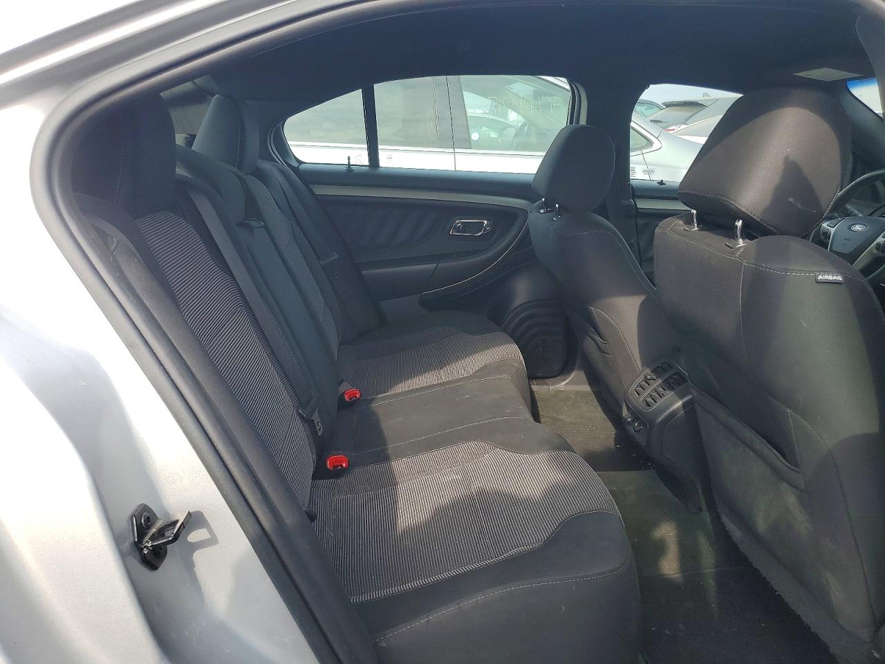 Ford Taurus Sel
