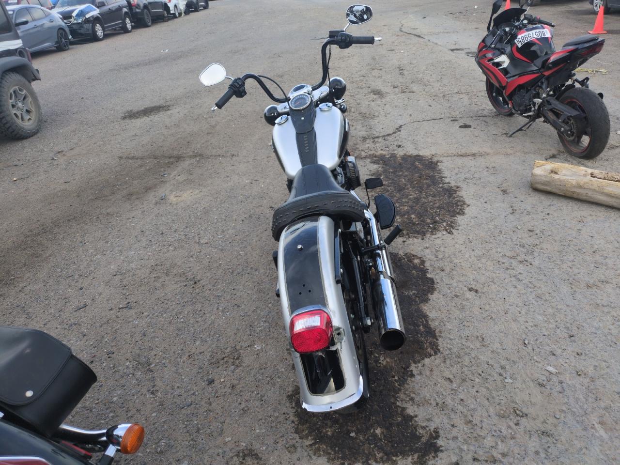Harley-Davidson Fl