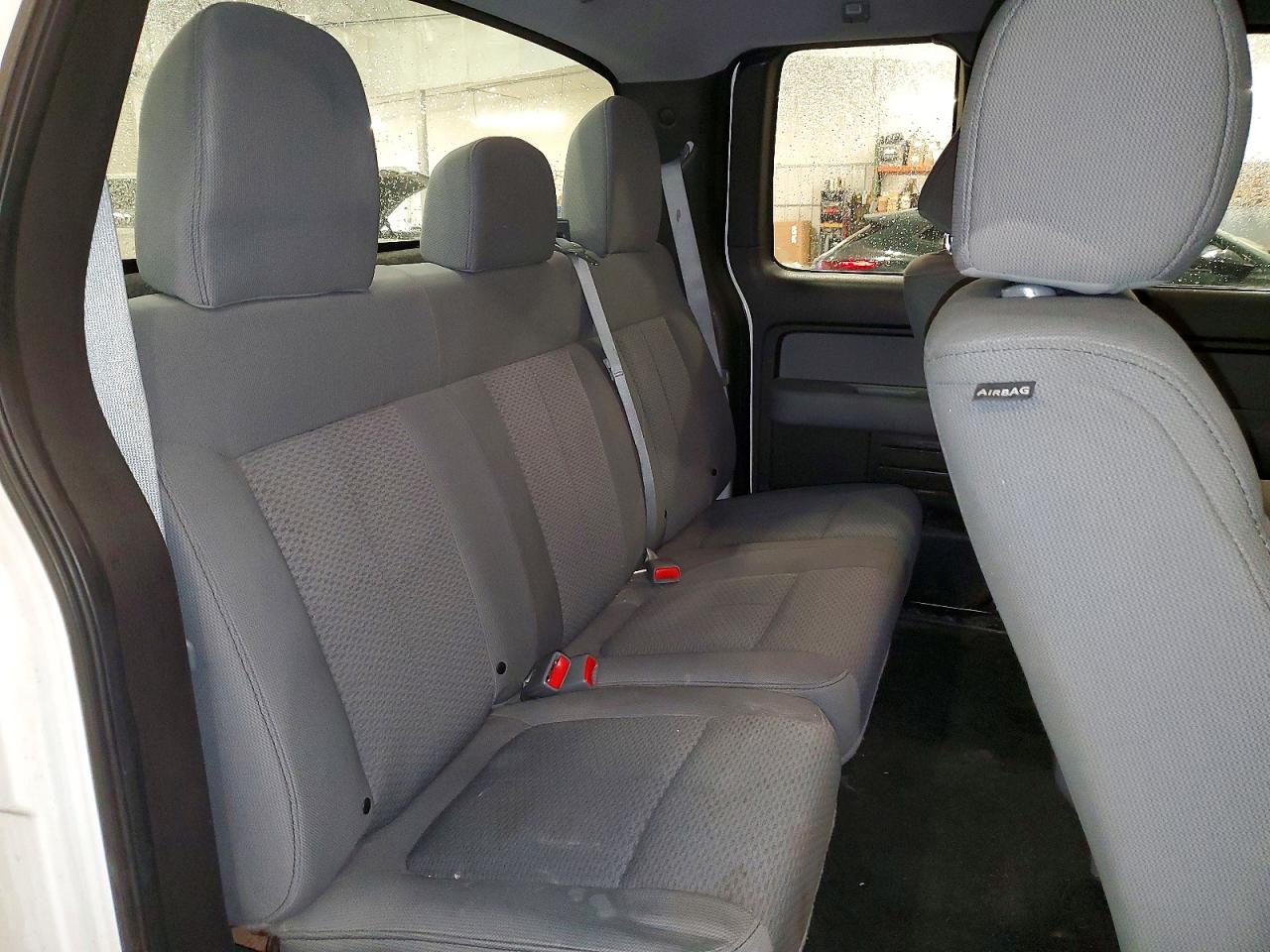 Ford F-150 Super Cab