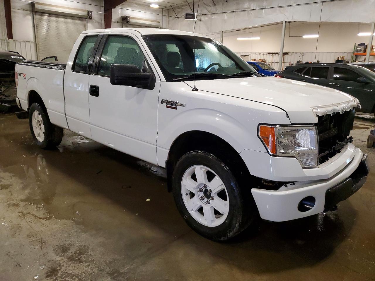 Ford F-150 Super Cab
