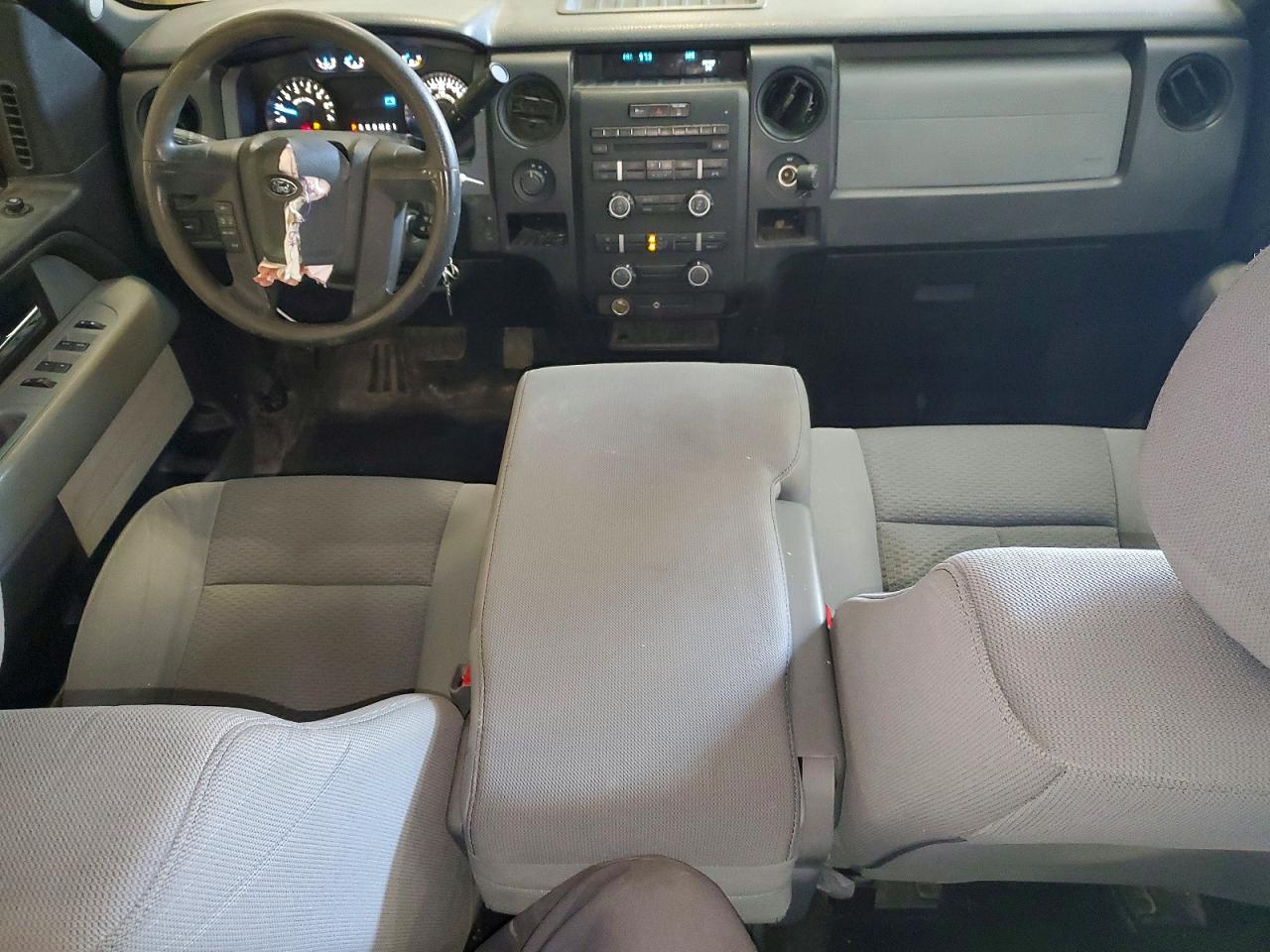 Ford F-150 Super Cab