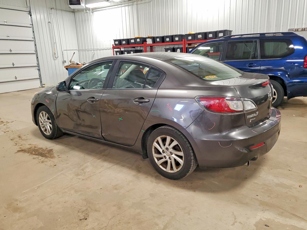 Mazda 3 I