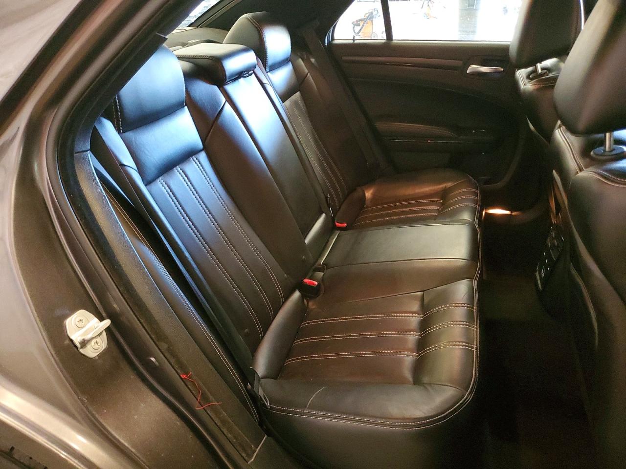 Chrysler 300 S