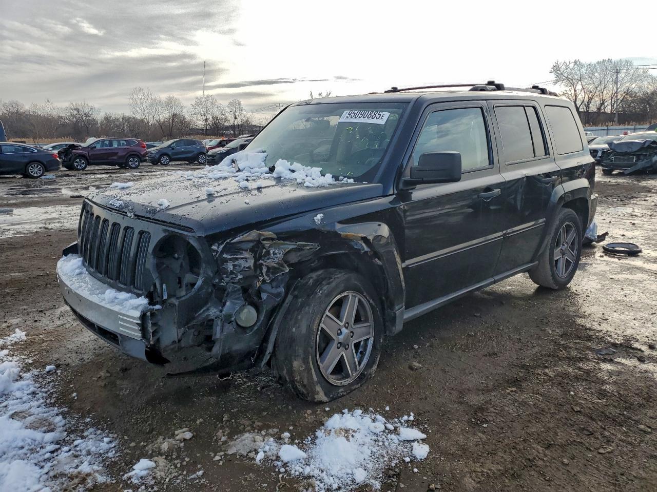 Salvage Jeep Patriot Image