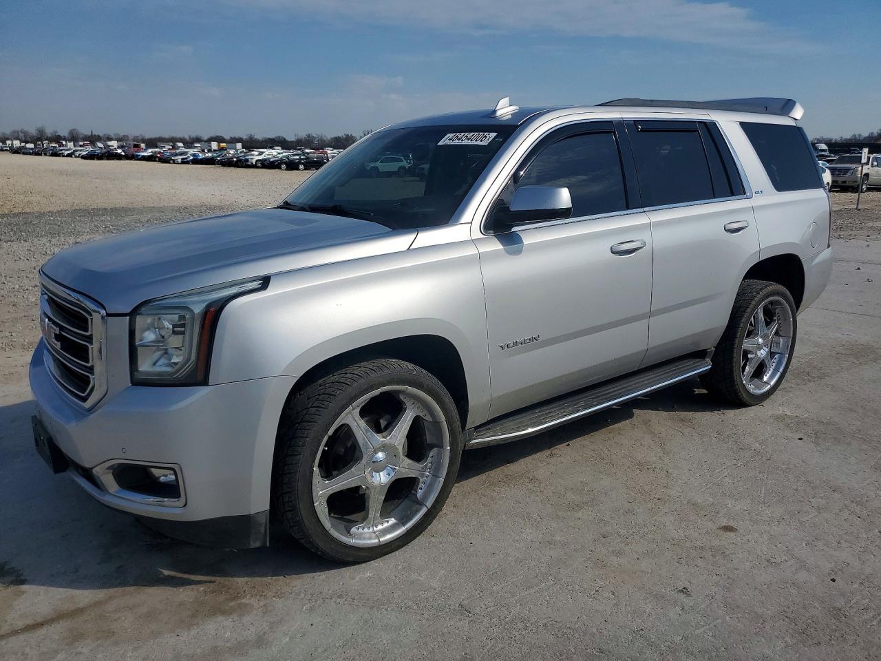 Salvage GMC Yukon Image