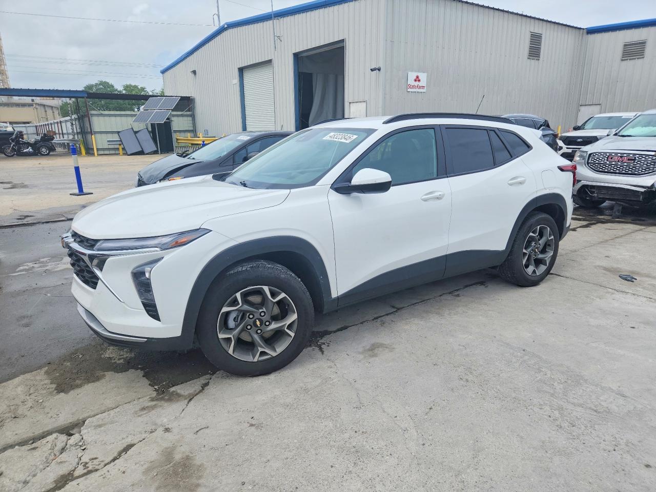 Salvage Chevrolet Trax Image